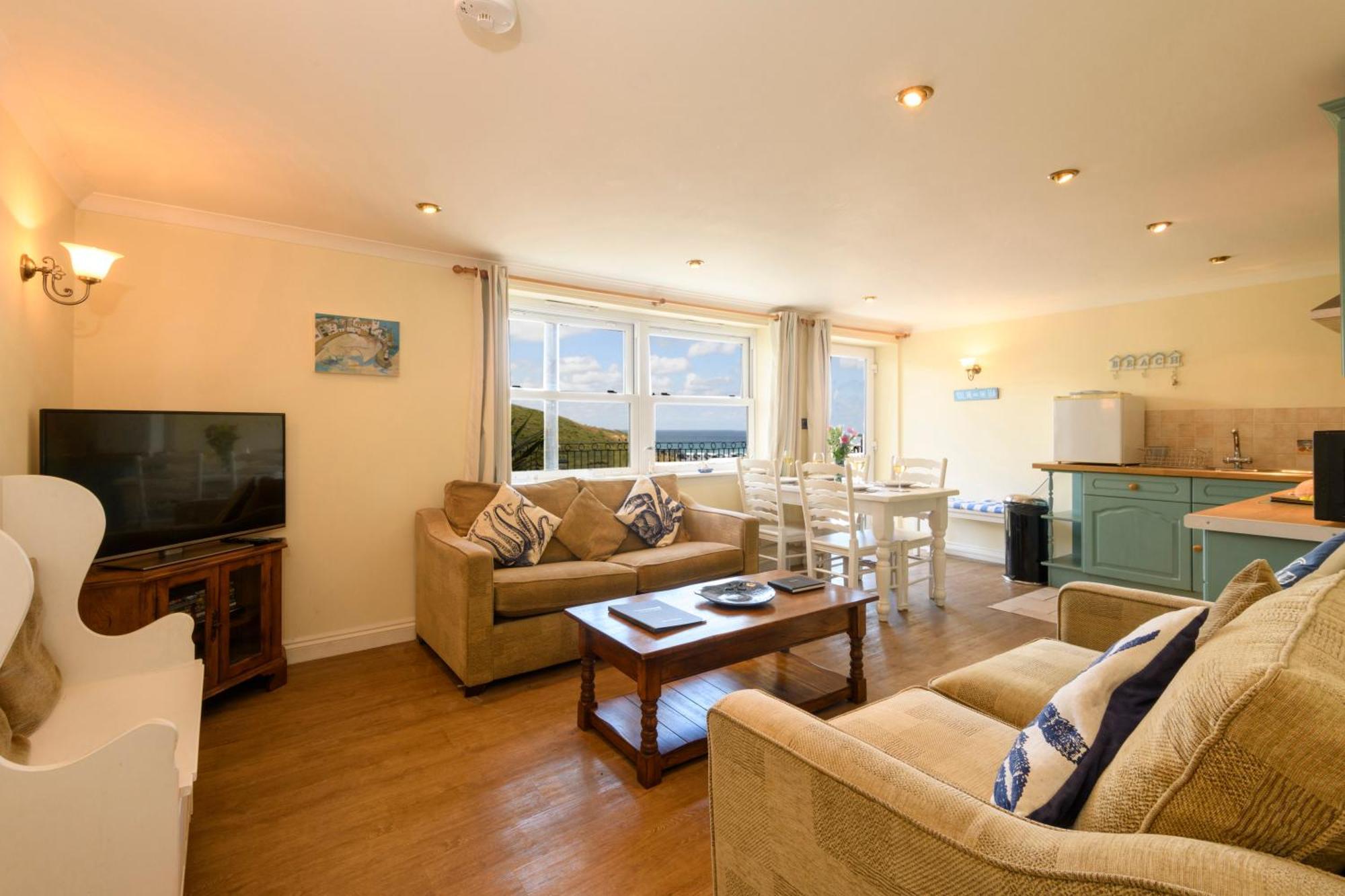 Beachcombers Apartments Newquay  Exterior photo